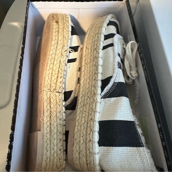 DV by Dolce Vita || Roxie espadrille sneakers in ivory - Picture 7 of 8